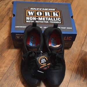 Skechers Work Womens Black Non-Metallic Safety Shoes